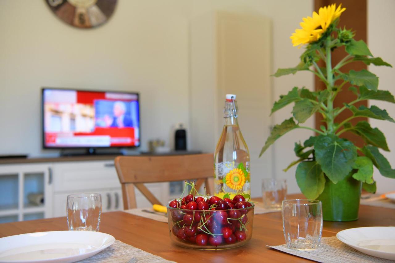 Casa Montefiore 13 Girasoli Lt Nella Tranquilla Campagna Marchigiana อังโกนา ภายนอก รูปภาพ