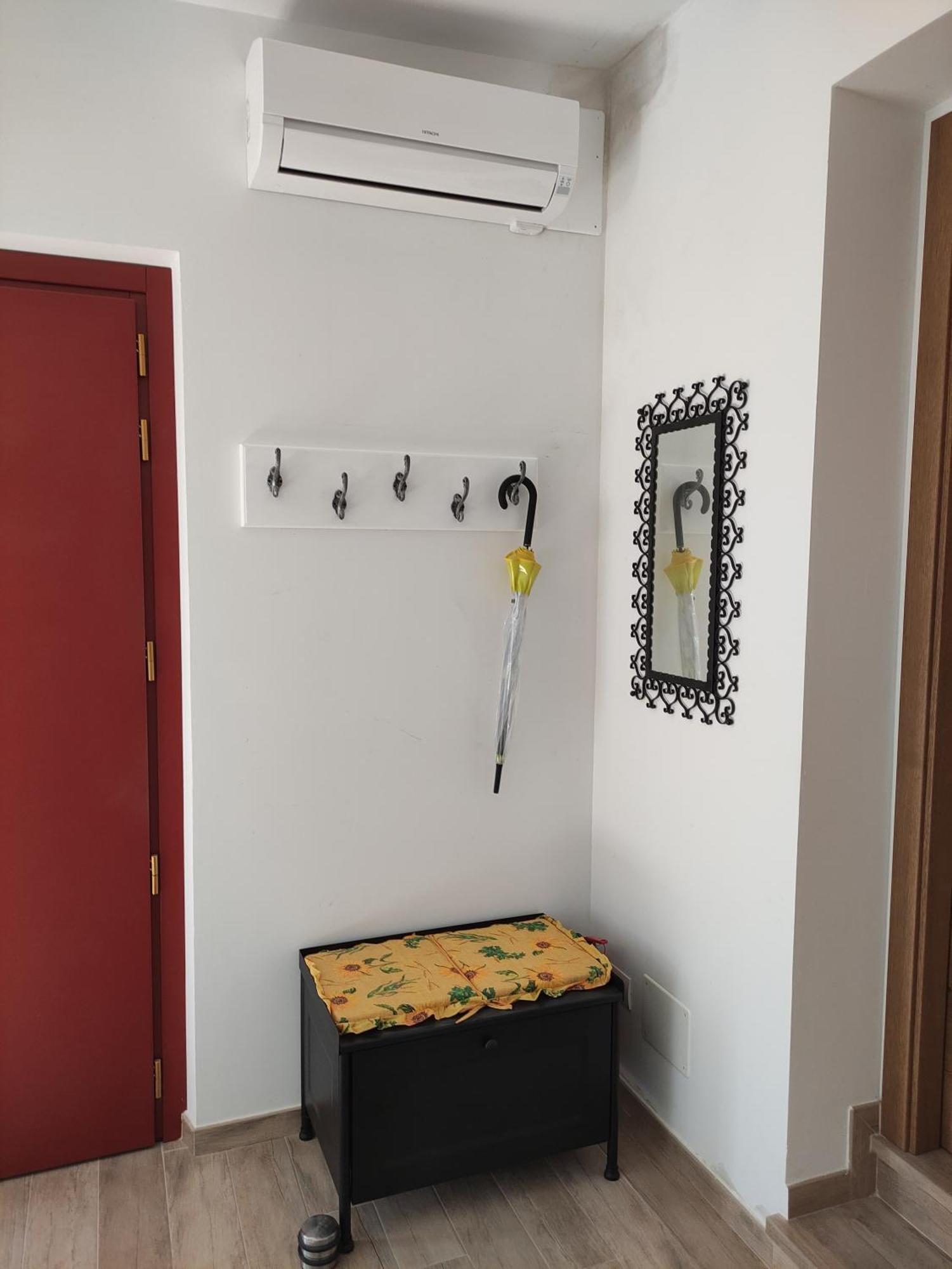 Casa Montefiore 13 Girasoli Lt Nella Tranquilla Campagna Marchigiana อังโกนา ภายนอก รูปภาพ